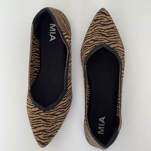 MIA Shoes NEW Pointy Toe Animal Print Flat